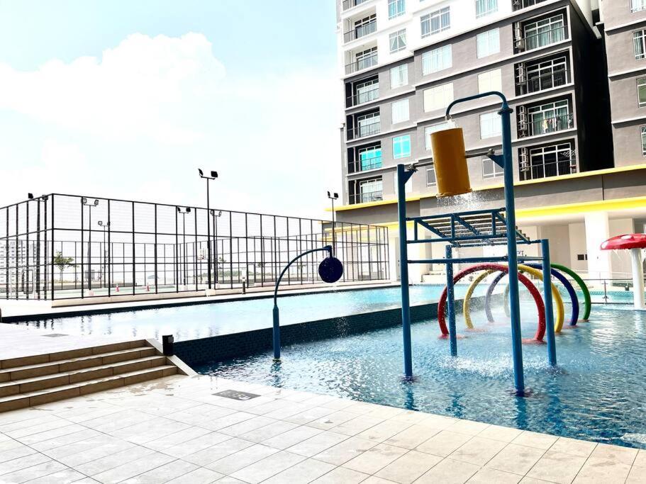 Urban Home-Swimming Pool-City Center 말라카 외부 사진